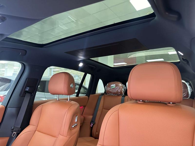 LiXiang L7 I Рестайлинг Гибрид 1.5 л. 449 л.с. автомат полный