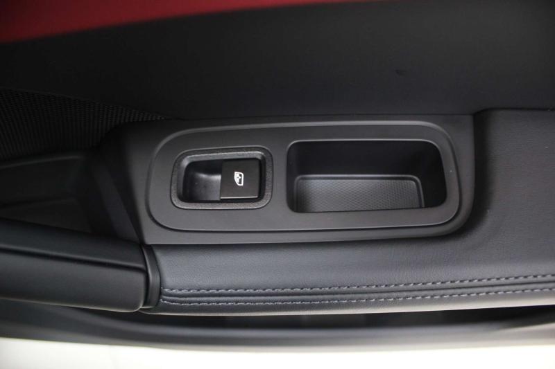 Porsche Cayenne III Рестайлинг Гибрид 4 л. 739 л.с. автомат полный