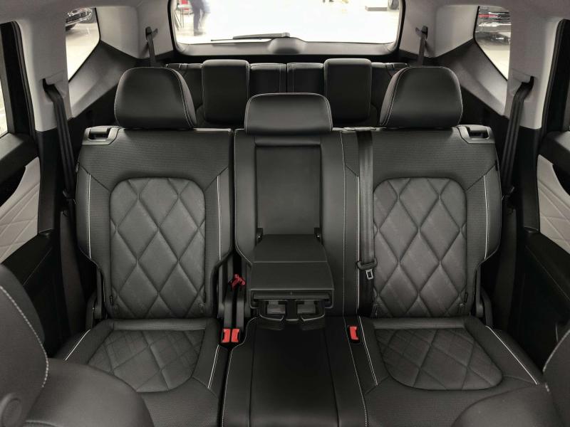 Volkswagen Teramont I Рестайлинг Бензин 2 л. 220 л.с. автомат полный