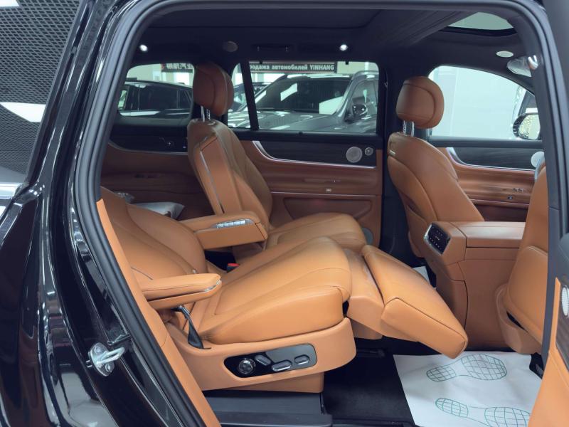 Aito M9  Гибрид 1.5 л. 496 л.с. автомат полный