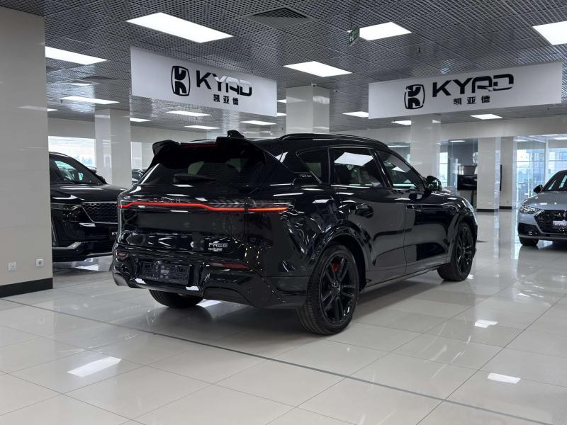 Voyah Free I Рестайлинг Гибрид 1.5 л. 490 л.с. автомат полный