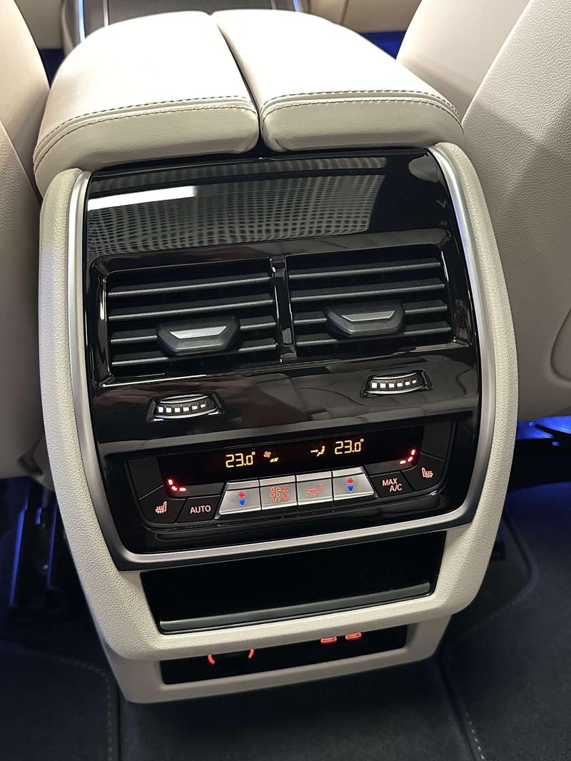BMW X7 I (G07) Рестайлинг Дизель 3 л. 340 л.с. автомат полный