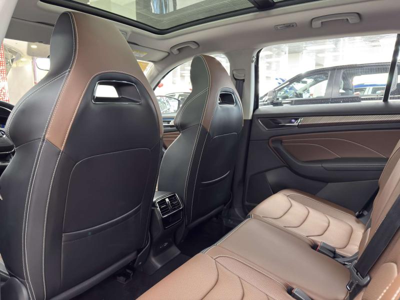 Skoda Kodiaq II Бензин 2 л. 204 л.с. робот полный