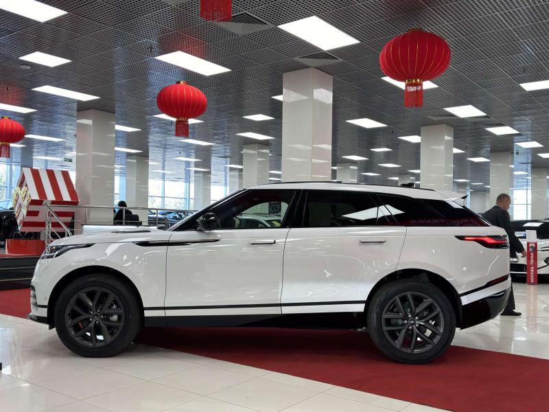 Land Rover Range Rover Velar 1 поколение [рестайлинг] 2.0 AT 4WD (250 л.с.)