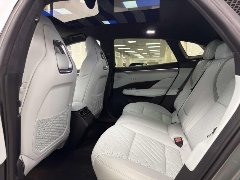 Zeekr 001 1 поколение [рестайлинг] AT 4WD (789 л.с.)