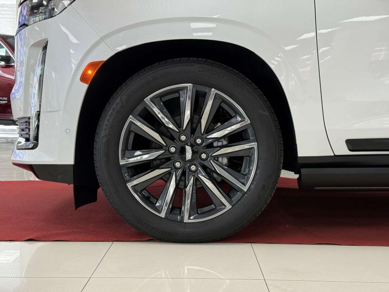 Cadillac Escalade V Бензин 6.2 л. 420 л.с. автомат полный