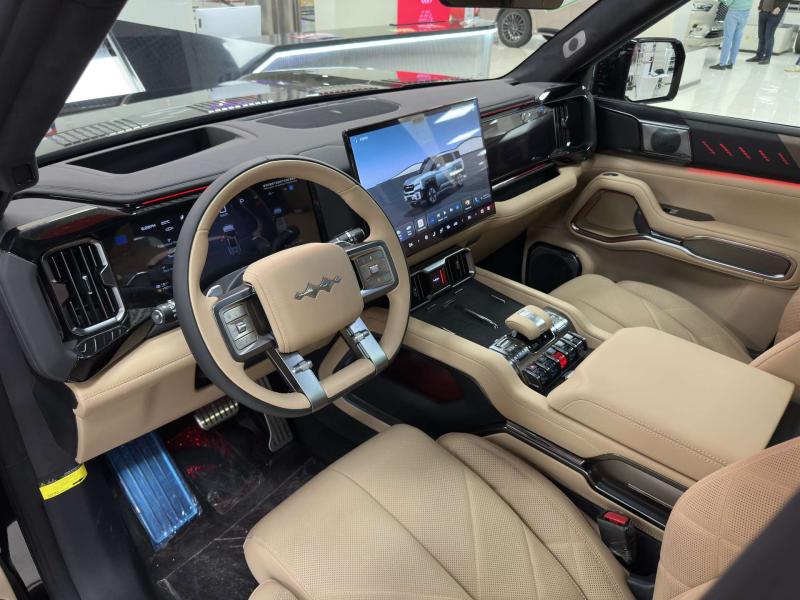 BYD FangChengBao Leopard 8  Гибрид 2 л. 952 л.с. автомат полный