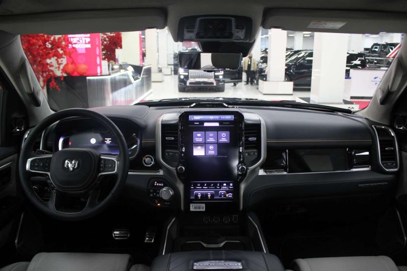 Ram 1500 V Рестайлинг Бензин 3 л. 420 л.с. автомат полный