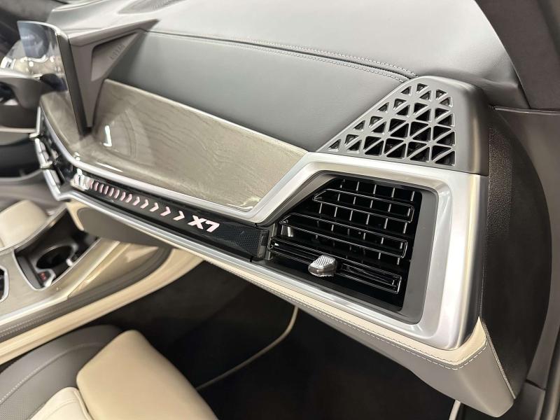 BMW X7 I (G07) Рестайлинг Дизель 3 л. 340 л.с. автомат полный