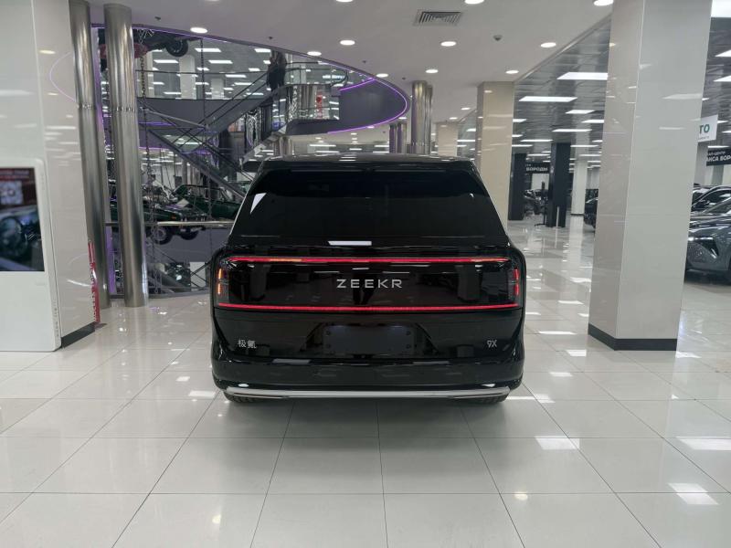 Zeekr 9X 1 поколение 2.0 л, 898 л.с., гибрид
