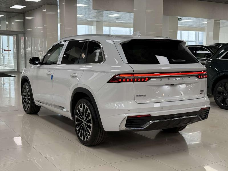 Geely Monjaro  Бензин 2 л. 238 л.с. автомат полный