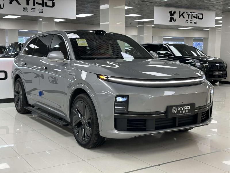 LiXiang L7 I Рестайлинг Гибрид 1496 см3 449 л.с. (330 кВт) автоматическая полный