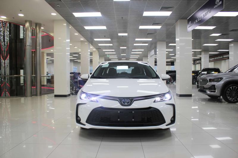 Toyota Corolla XII (E210) Гибрид 1.8 л. 98 л.с. вариатор передний