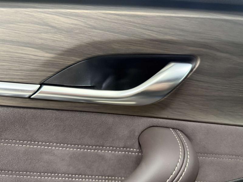 Geely Monjaro 1 поколение [2 рестайлинг] 2.0 AT (265 л.с.)