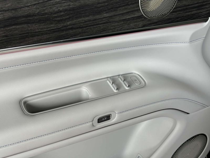 Aito M9  Гибрид 1.5 л. 496 л.с. автомат полный