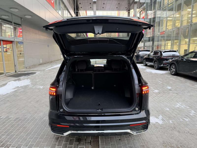 Geely Monjaro  Бензин 2 л. 238 л.с. автомат полный