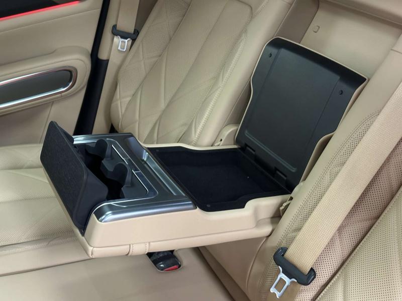 BYD FangChengBao Leopard 8  Гибрид 2 л. 952 л.с. автомат полный