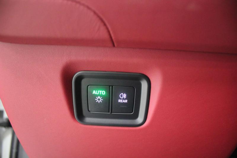 Porsche Cayenne III Рестайлинг Гибрид 4 л. 739 л.с. автомат полный