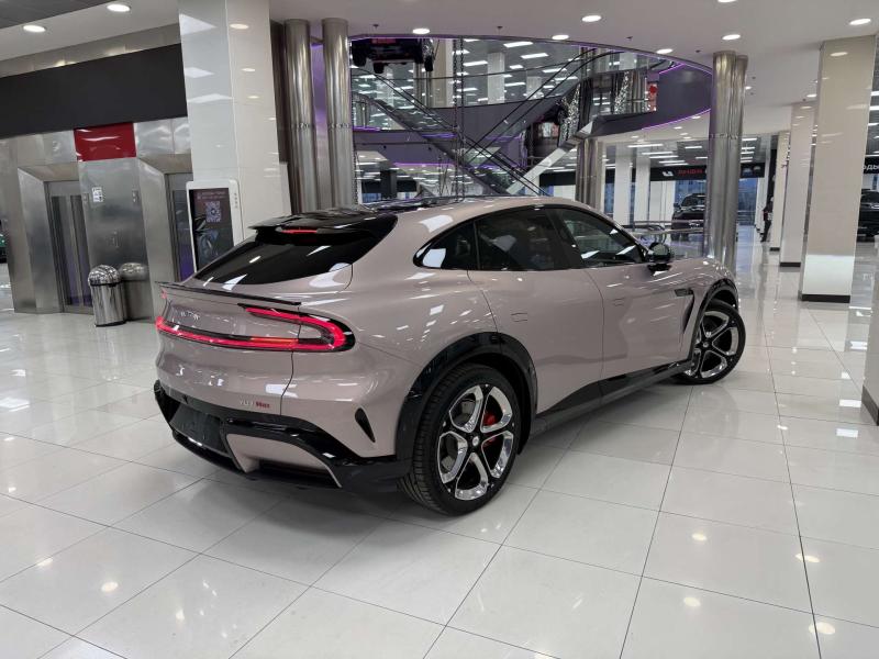 Xiaomi YU 7 1 поколение AT 4WD (690 л.с.)