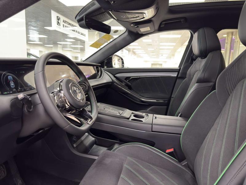 Voyah Free I Рестайлинг Гибрид 1.5 л. 490 л.с. автомат полный