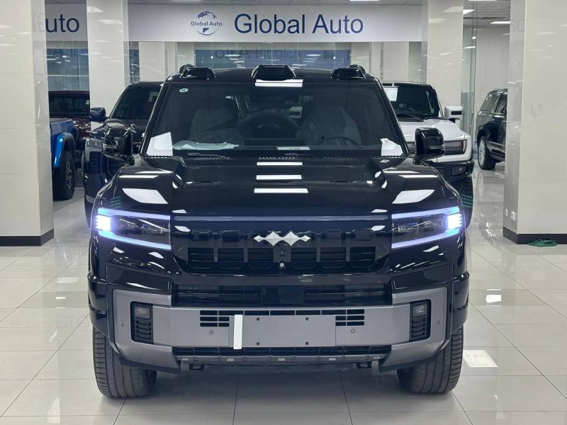 BYD FangChengBao Leopard 8  Гибрид 2 л. 952 л.с. автомат полный