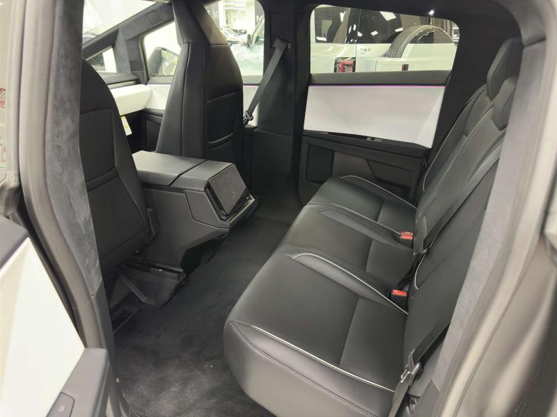 Tesla Cybertruck  Электро  845 л.с. автомат полный