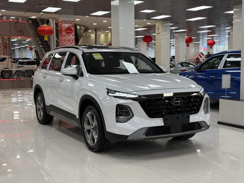Hyundai Santa Fe IV Бензин 2 л. 230 л.с. автомат полный