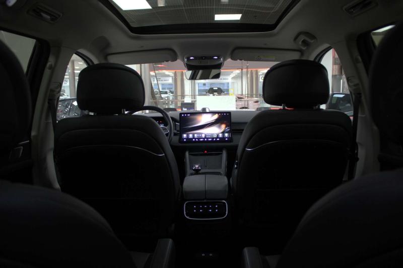 Aito M7 I Гибрид 1.5 л. 272 л.с. автомат задний