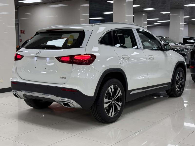 Mercedes-Benz GLA II (H247) Рестайлинг Бензин 2 л. 190 л.с. робот полный
