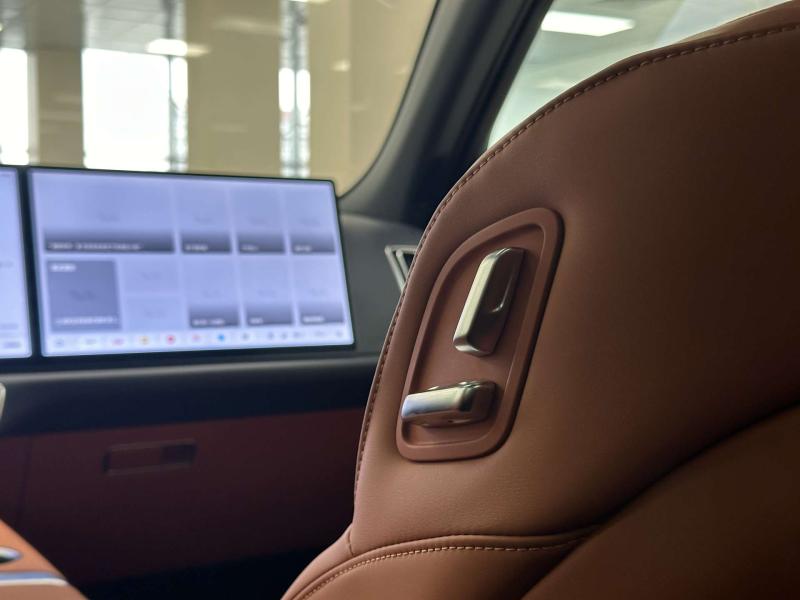 LiXiang L7 I Рестайлинг Гибрид 1.5 л. 449 л.с. автомат полный