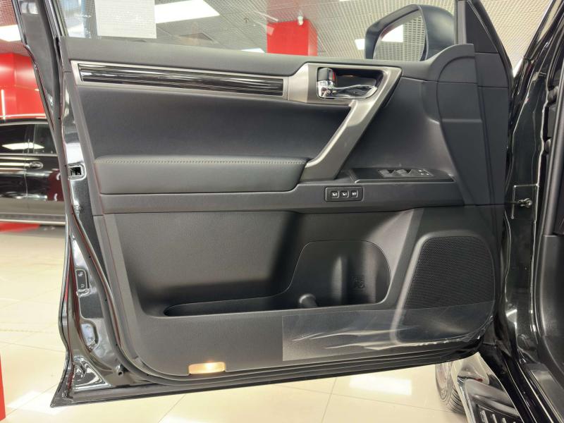 Lexus GX II Рестайлинг 2 Бензин 4.6 л. 296 л.с. автомат полный