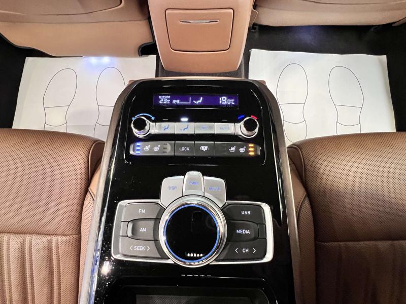 Genesis G90 I Рестайлинг Бензин 3.8 л. 309 л.с. автомат полный