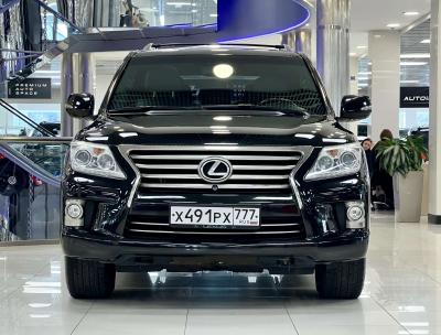 Lexus LX