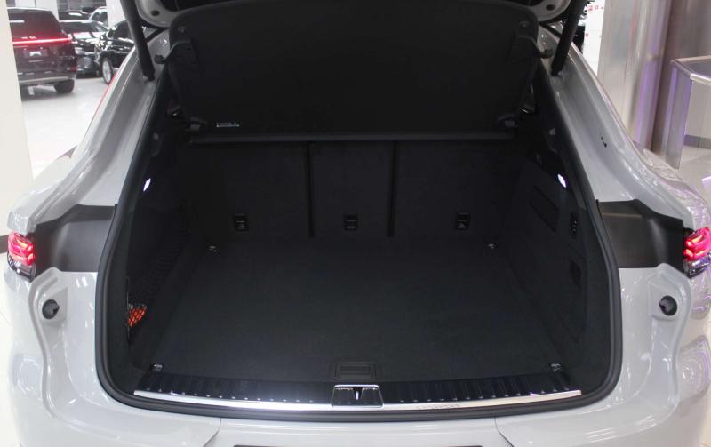 Porsche Cayenne III Рестайлинг Гибрид 4 л. 739 л.с. автомат полный