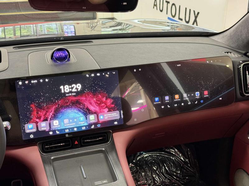 Aito M8 1 поколение 1.5h AT 533 л.с. (392 кВт) 