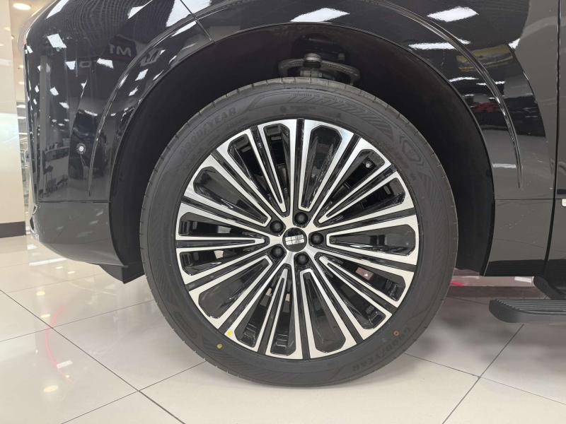 Geely Galaxy M9 1 поколение 1.5 л, 870 л.с., гибрид