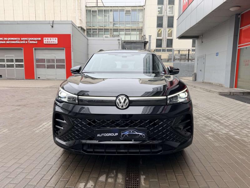 Volkswagen Tiguan III (China Market) Бензин 2 л. 220 л.с. робот полный