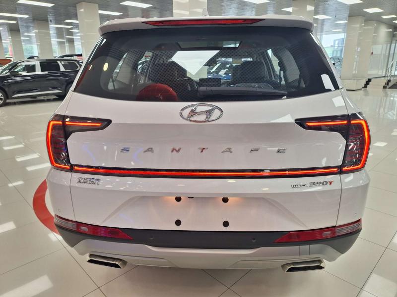 Hyundai Santa Fe IV Бензин 2 л. 235 л.с. автомат полный