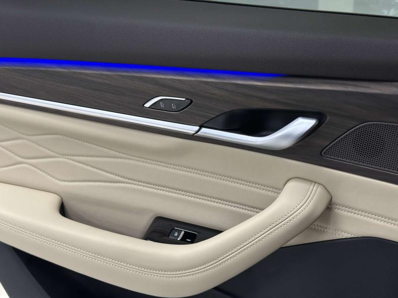 Geely Monjaro 1 поколение [2 рестайлинг] 2.0 AT (272 л.с.)