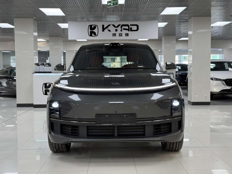 LiXiang L9 I Рестайлинг Гибрид 1496 см3 449 л.с. (330 кВт) автоматическая полный