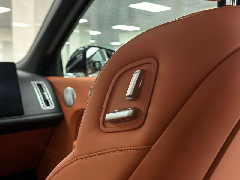 LiXiang L9 I Рестайлинг Гибрид 1.5 л. 449 л.с. автомат полный