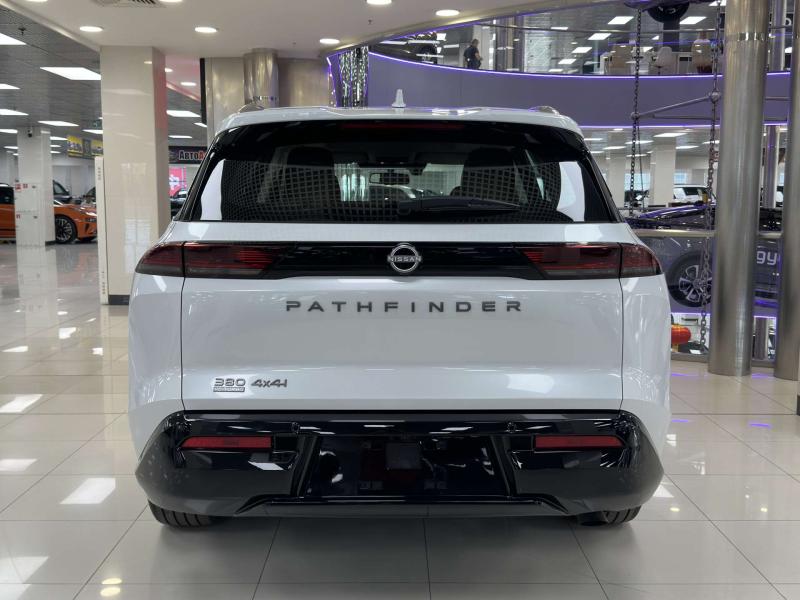 Nissan Pathfinder V (China Market) Бензин 2 л. 252 л.с. автомат полный