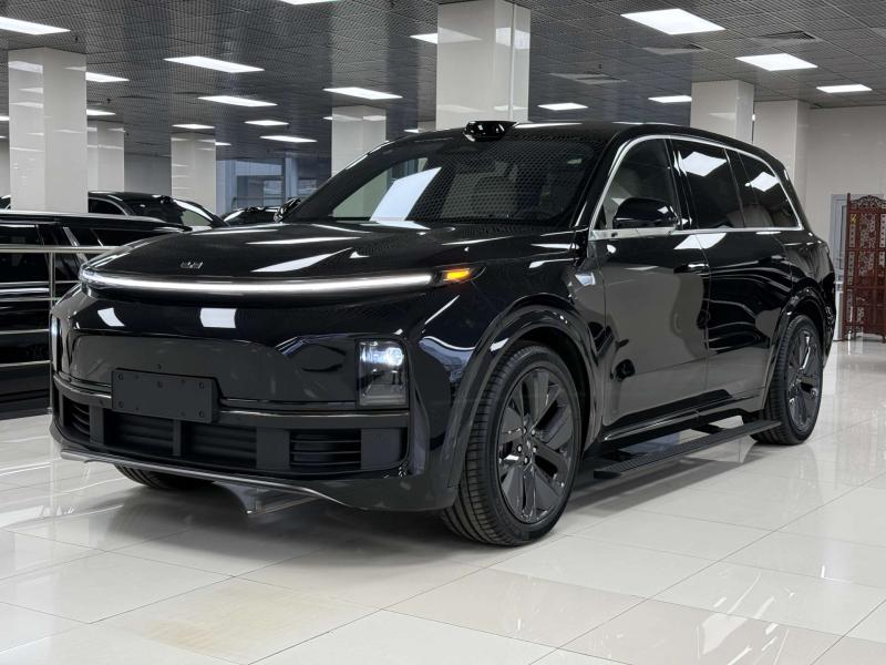 LiXiang L9 I Рестайлинг Гибрид 1.5 л. 449 л.с. автомат полный