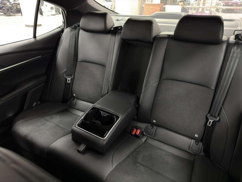 Toyota Camry IX (XV80) China Market Гибрид 2 л. 197 л.с. вариатор передний