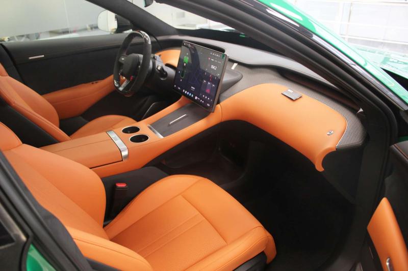 Xiaomi YU 7 1 поколение AT 4WD (690 л.с.)