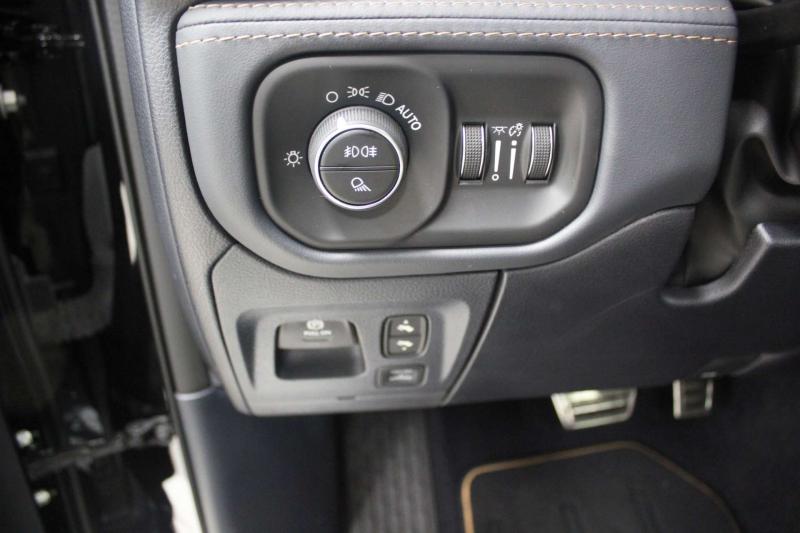 Ram 1500 V Рестайлинг Бензин 3 л. 540 л.с. автомат полный