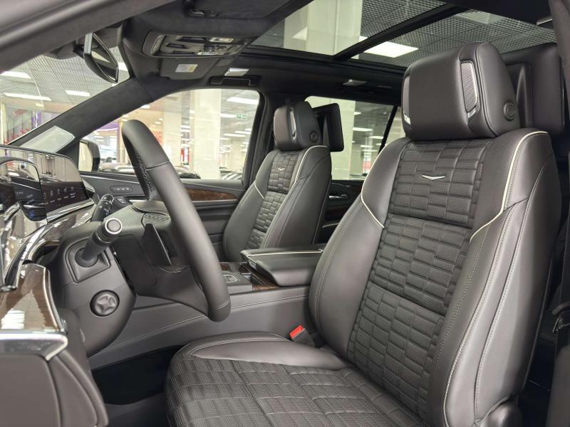 Cadillac Escalade V Бензин 6.2 л. 420 л.с. автомат полный
