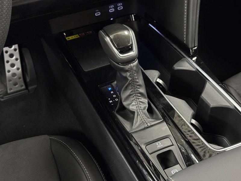 Toyota Camry IX (XV80) China Market Гибрид 2 л. 197 л.с. вариатор передний