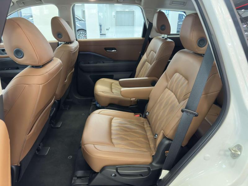 Nissan Pathfinder V (China Market) Бензин 2 л. 252 л.с. автомат полный