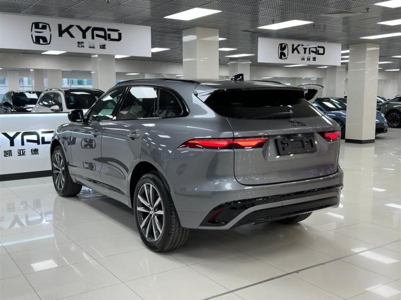 Jaguar F-Pace 1 поколение [рестайлинг] 2.0 л  4WD АКПП (249 л.с.)